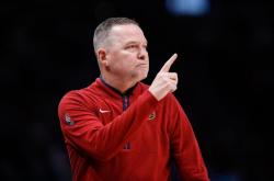 爱游戏体育-Ming遭遇二十连败，掘金教练面临压力！的简单介绍